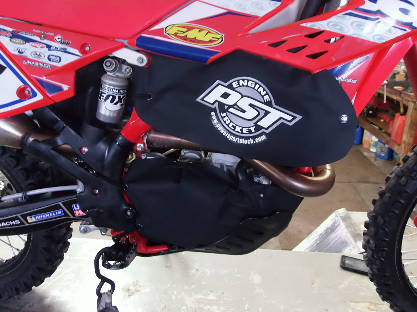 Engine Jacket PSTB05J